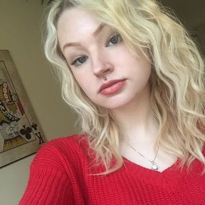 Meet your Posher, Catie